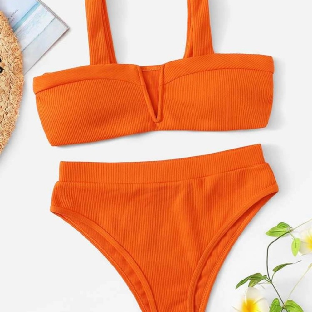 Ribbed V-Wired High Waisted Bikini